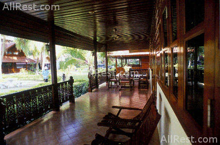 Smile House Resort 10